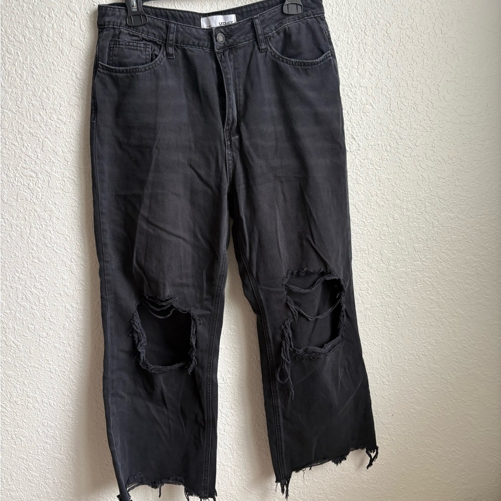 Distressed Black Boyfriend Jeans with Knee Rips